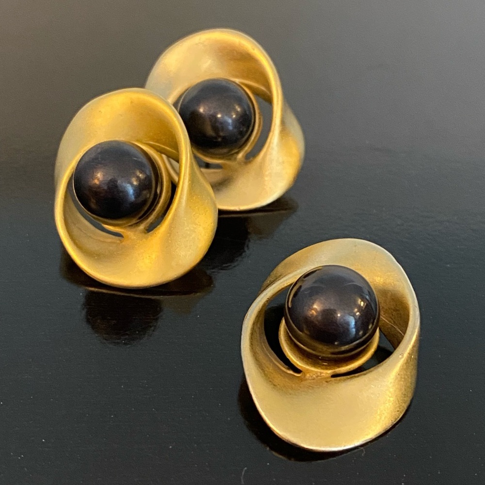 Weekenders Gold Toned and Black Bead Pierced Earrings and Pendant Set